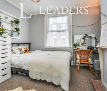 3 bedroom house to rent Albert Street, Cheltenham, GL50 - Photo 3