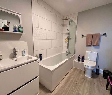 Beccles Road, Gorleston, NR31 - Photo 6