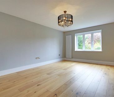 High Street, Cheddington - Photo 2