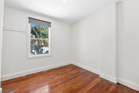 56 William Street, - Photo 4