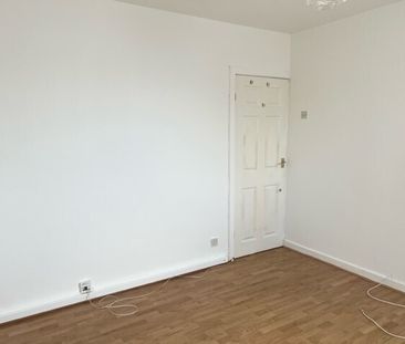 South Road, PORTHCAWL - Photo 3