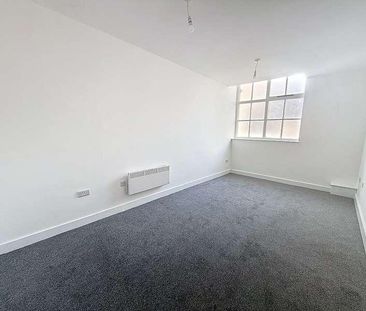 Lyons Grove Consort Street, ST4 - Photo 5