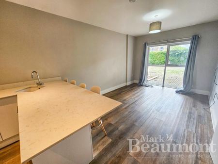 2 bedroom apartment to rent - Photo 5