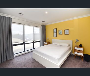 4b Hurford Place, Orange, NSW 2800 - Photo 3