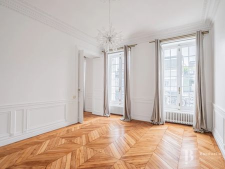 Tout savoir sur cet appartement dans le quartier Triangle d'Or, à Paris 8ème - Photo 5