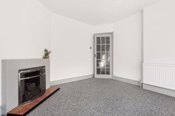 3 bedroom maisonette to rent - Photo 1