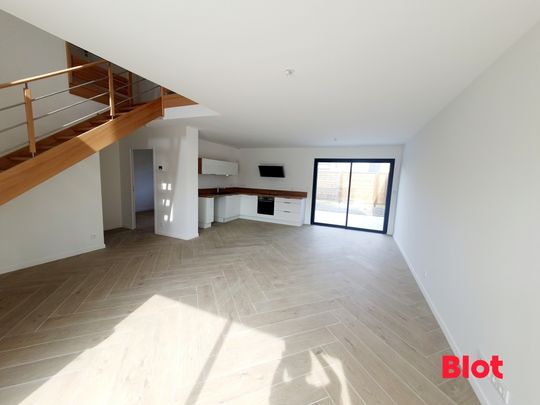Location Maison 5 pièces 117m² ST GUINOUX 35430 - Photo 1