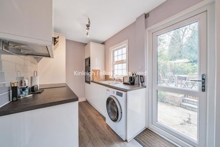 Leaves Green Road, Keston BR2 - Photo 4