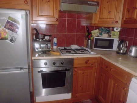 4 bedroom house to rent - Photo 4