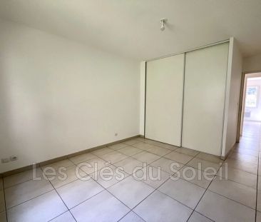 Location villa 4 chambres 111 m² Le Revest-les-Eaux - Photo 5