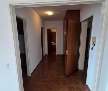 2.5 Zimmer, 70 m², 2. Stock - Photo 3