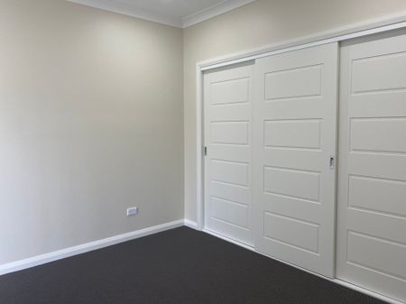 Large Family Home - Photo 2