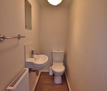 2 bedroom ground floor flat to rent - Photo 4