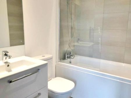 1 bedroom flat to rent - Photo 4