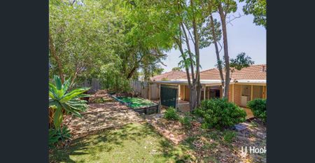 FAMILY HOME 3x1 PROPERTY LOCATED CLOSE TO LOCAL SCHOOLS, PARKS AND SHOPPING. - Photo 5