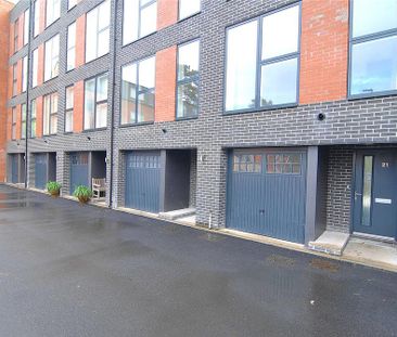 3 bedroom terraced house to rent - Photo 3