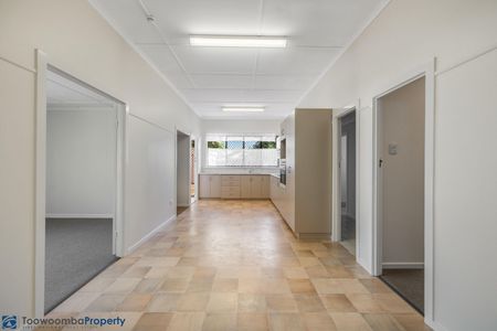 232 South Street, 4350, South Toowoomba Qld - Photo 5