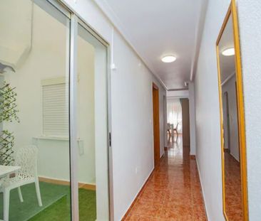 2 Beds Apartment available for Winter Let in Torrevieja - Photo 3
