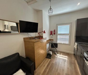 Studio to rent - Photo 4