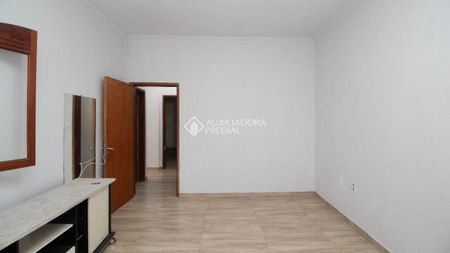 Sobrado com 3 quartos e 217m² para alugar em Vila Camilópolis, Santo André. - Photo 2