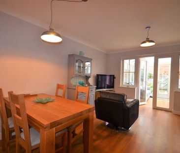 2 bedroom terraced house to rent - Photo 4