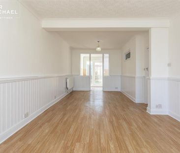 4 bedroom terraced house to rent - Photo 3