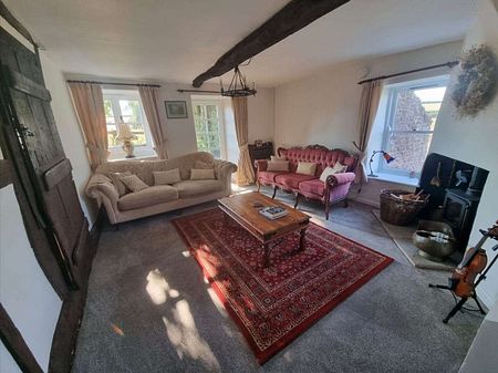 Four bedroom detached rural cottage, two reception rooms, outbuilding and private garden. - Photo 3