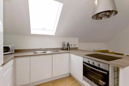 2 bedroom apartment to rent - Photo 2