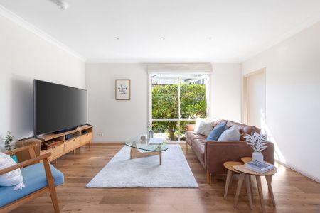 Family Haven with Pool Access & North Aspect - Walk to Everything Normanhurst! - Photo 4