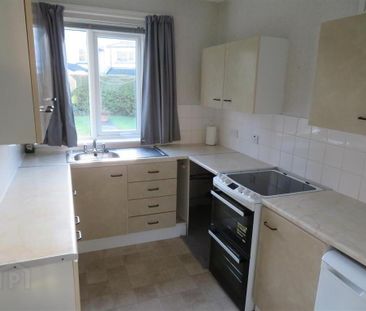 6 Demesne Avenue, Lurgan, BT66 7BL - Photo 4