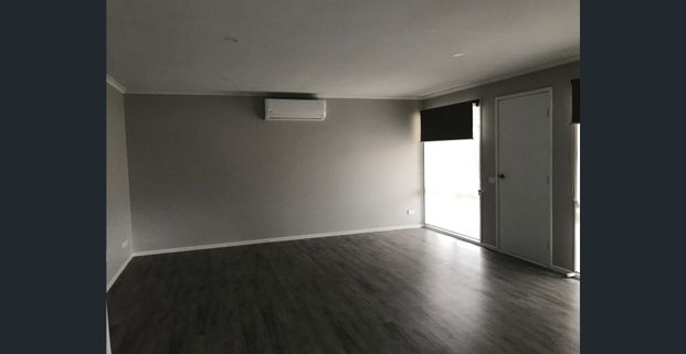 SPACIOUS 2-BEDROOM UNIT! WITH IN REACH TO ALL THAT MATTERS - Photo 1