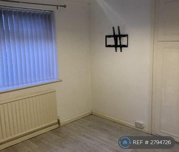 2 bedroom semi-detached house to rent - Photo 5