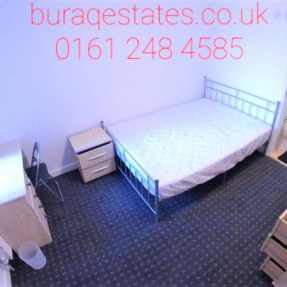 1 bedroom in a house share to rent - Photo 1