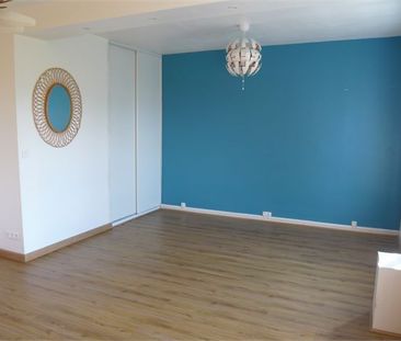 Location Appartement 4 pièces 66m² - Photo 3