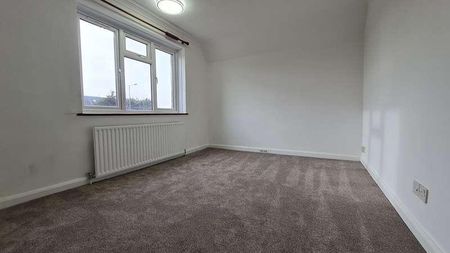 Edgware Way, Edgware, HA8 - Photo 4