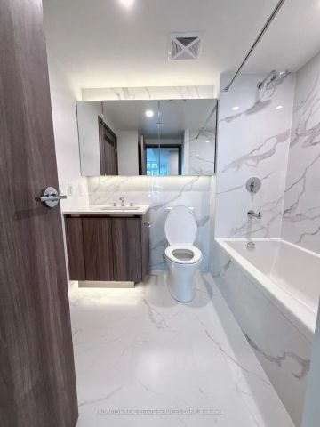 1 CONCORD CITYPLACE Way #1605 - Photo 4