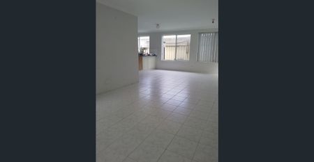 Fremantle near river and George Street Precinct Located 4 Bedroom 2 story modern House $1,100 pw - Photo 5