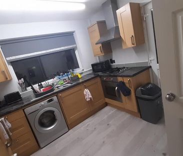 4 bedroom house to rent - Photo 6