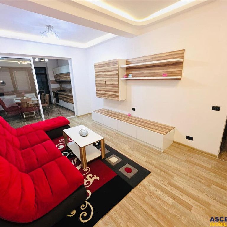 Apartament 3 camere decomandat, mobilat, utilat modern, zon - Fotografie 1