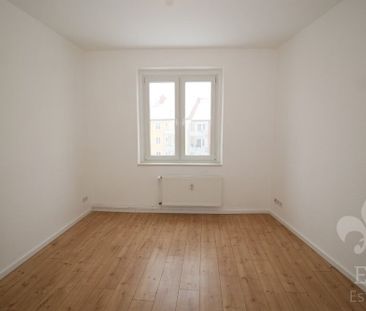 Sofort Einziehen - niedliche 2 Raum Wohnung mit Einbauküche und Dus... - Photo 1