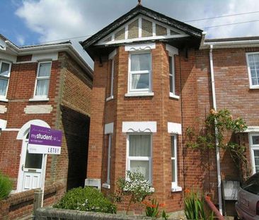 Bedroom Semi Detached House In Winton, BH9 - Photo 5