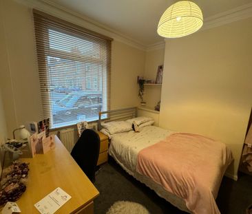 Wellington Street, Heslington Road - P10833 - Photo 2