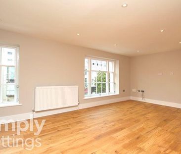 2 bedroom maisonette to rent - Photo 1