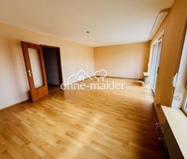 Helle und freundliche 3 Zimmer Wohnung Balkon Garage Küche - Photo 2