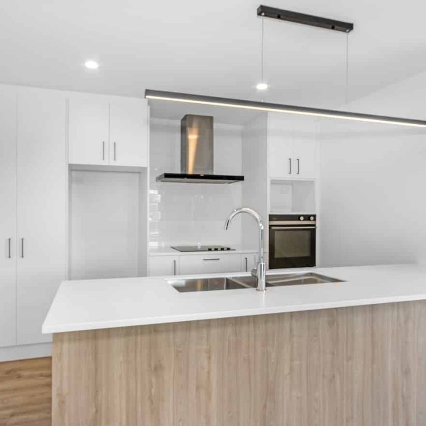 Brand New Four Bedroom Family Home! - Photo 1