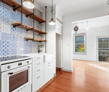 Well-positioned sun-filled terrace in Woolloomooloo - Photo 1