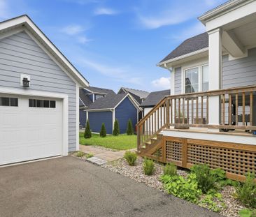 For Lease - 104 Sycamore Street, Blue Mountains, Ontario - Photo 1