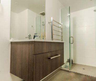 Fully furnished Centro 2 bedroom apartment with carpark available a... - Photo 5