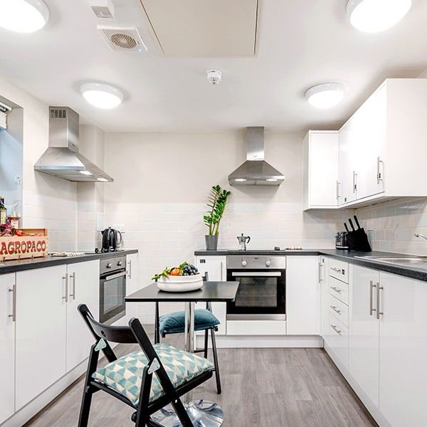 Room in a Shared House, Queen's Drive, N4 - Photo 1