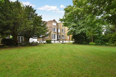 Woodford Road, South Woodford, E18 - Photo 2